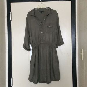 Short army green dress with pockets